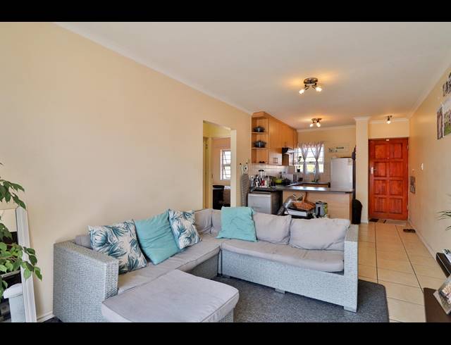 3 BEDROOM TOWNHOUSE RENTED IN GREENSHIELDS PARK